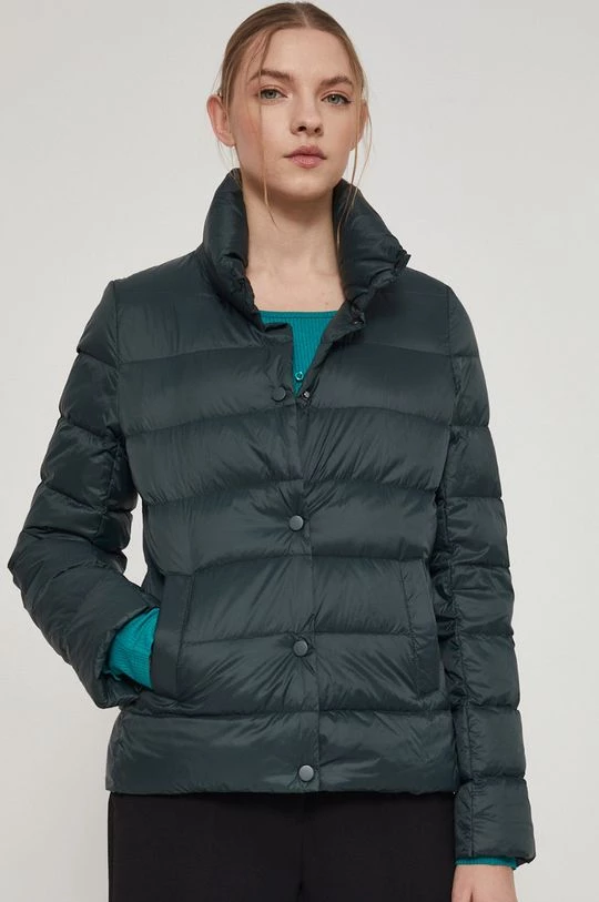 Γυναικεία Κοντά μπουφάν Medicine - Μπουφάν με επένδυση από πούπουλα Essential Medicine - Μπουφάν με επένδυση από πούπουλα Essential σκούρο πράσινο 3 Γυναικεία Κοντά μπουφάν Medicine - Μπουφάν με επένδυση από πούπουλα Essential Medicine - Μπουφάν με επένδυση από πούπουλα Essential σκούρο πράσινο