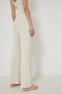 Γυναικεία Παντελόνια φόρμας Παντελόνι Medicine χρώμα: μπεζ -Medicine Κατάστημα unnamed file 2277