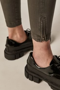 Γυναικεία Υφασμάτινα Medicine - Παντελόνι Frida γραφίτης -Medicine Κατάστημα unnamed file 2663